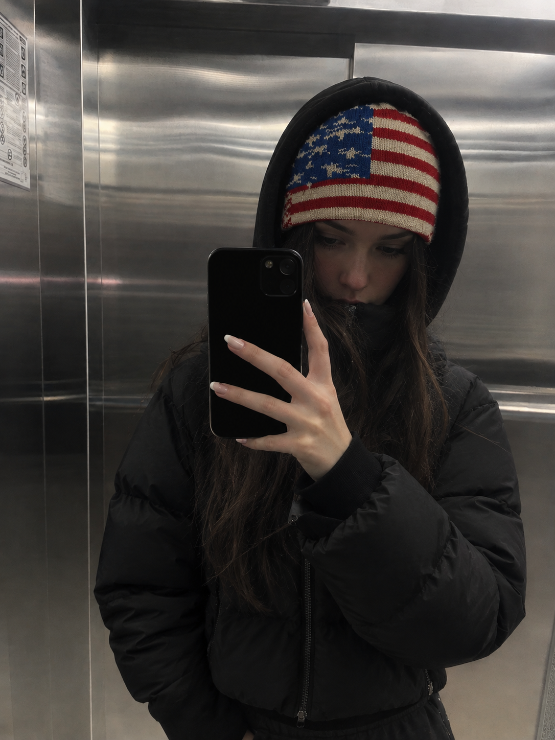 Heritage Wash beanie on model